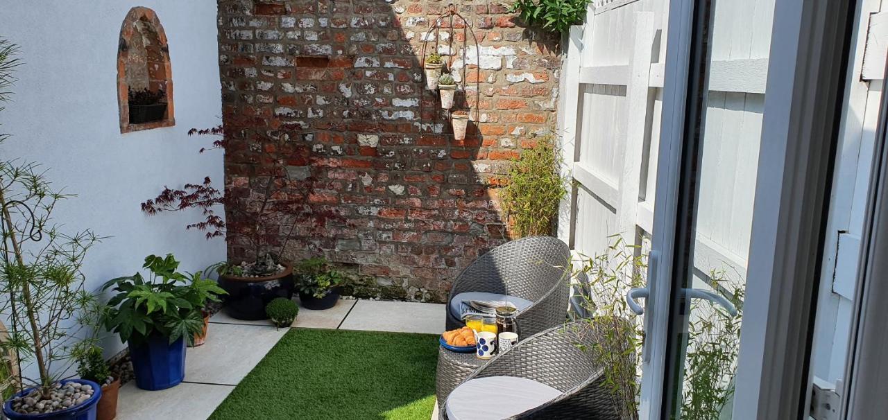 Villa 37 Trinity Lane Beverley Exterior foto